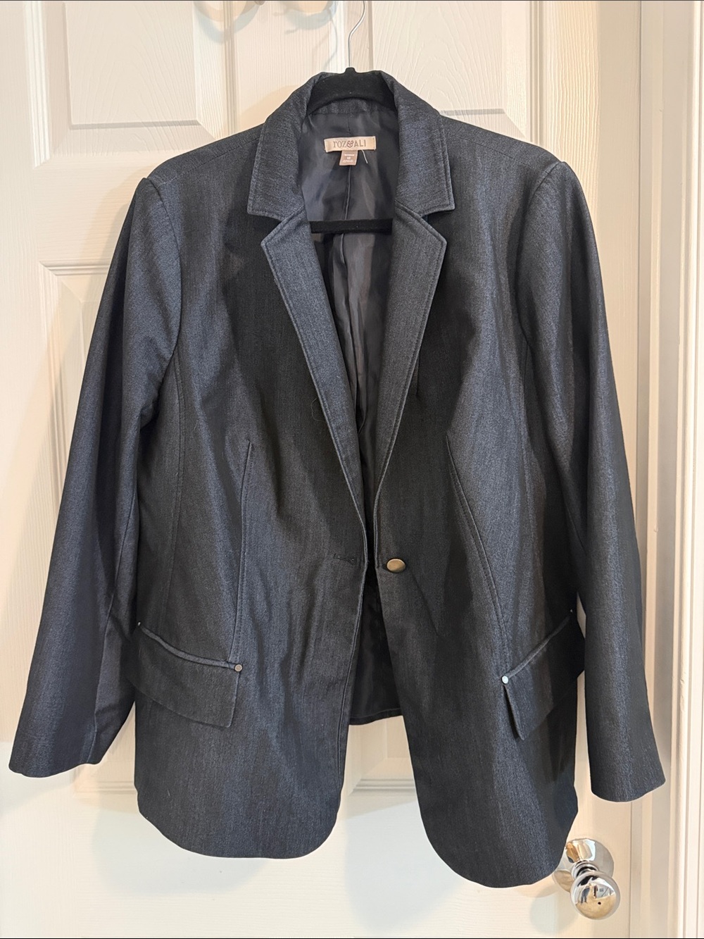 Roz & Ali Dark Gray Single-Button Pants Suit